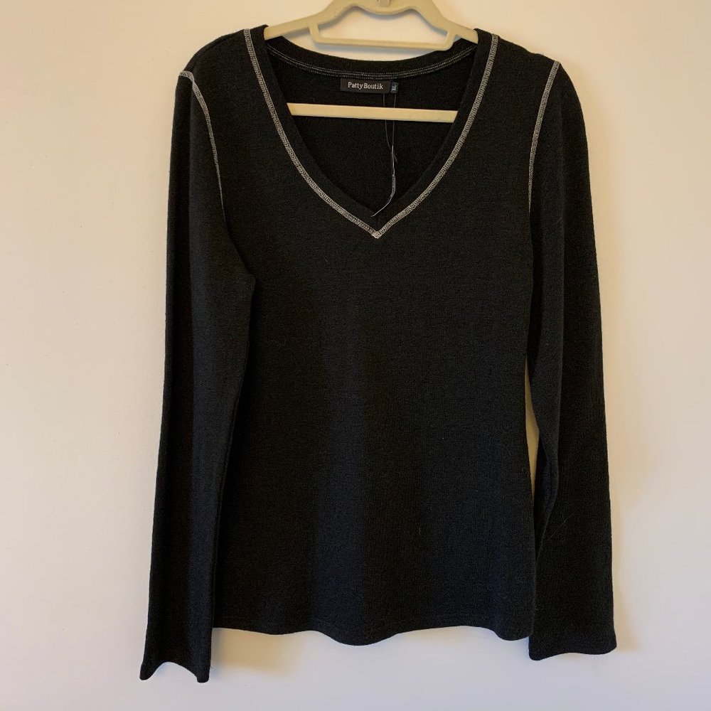 Black Vneck Longsleeve